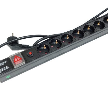 Produzni kabl sa zastitom 7 uticnica 16A, PDU 1U, aluminium sa zastitom, 2m 251