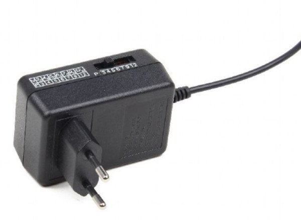 EG-MC-009 Gembird 24W Univerzalni AC-DC adapter 220V/24W na 3,4.5,5,6,7.5,9,12V 2A max - Slika 4