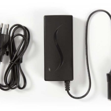 POCO100 DC konverter sa 230V AC 50 Hz na 12V DC Cigar uticnica, 60W, Utikaè sa uzemljenjem, Crna