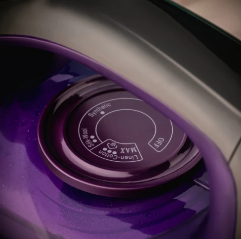 VOLTZ pegla na paru V51050E 2400W,ljubicasta,rezervoar za vodu 220ml - Slika 4