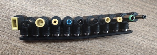 SMART-C11H Gembird 11Pcs 240W Universal Laptop Connector 5.5 x 2.5mm(2.1) - Slika 2