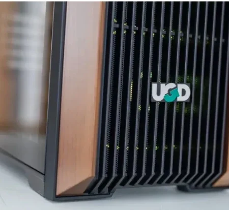 Kuciste UGD COOPER37, ATX, providna stranica, ugradjena 4xRGB kulera, Crno/braon,Midi Tower