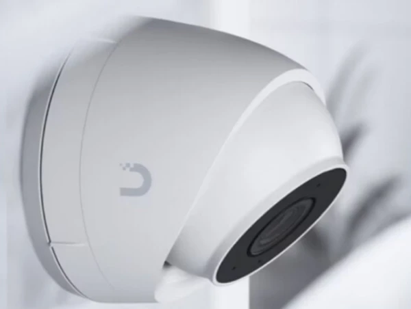 UBIQUITI UniFi G5 Turret Ultra, 2K POE kamera,Bela,2688 x 1512 - Slika 3